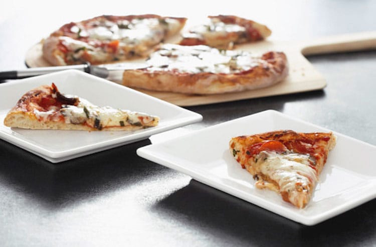 Scheiben italienischer Pizza Schöne italienische Pizza